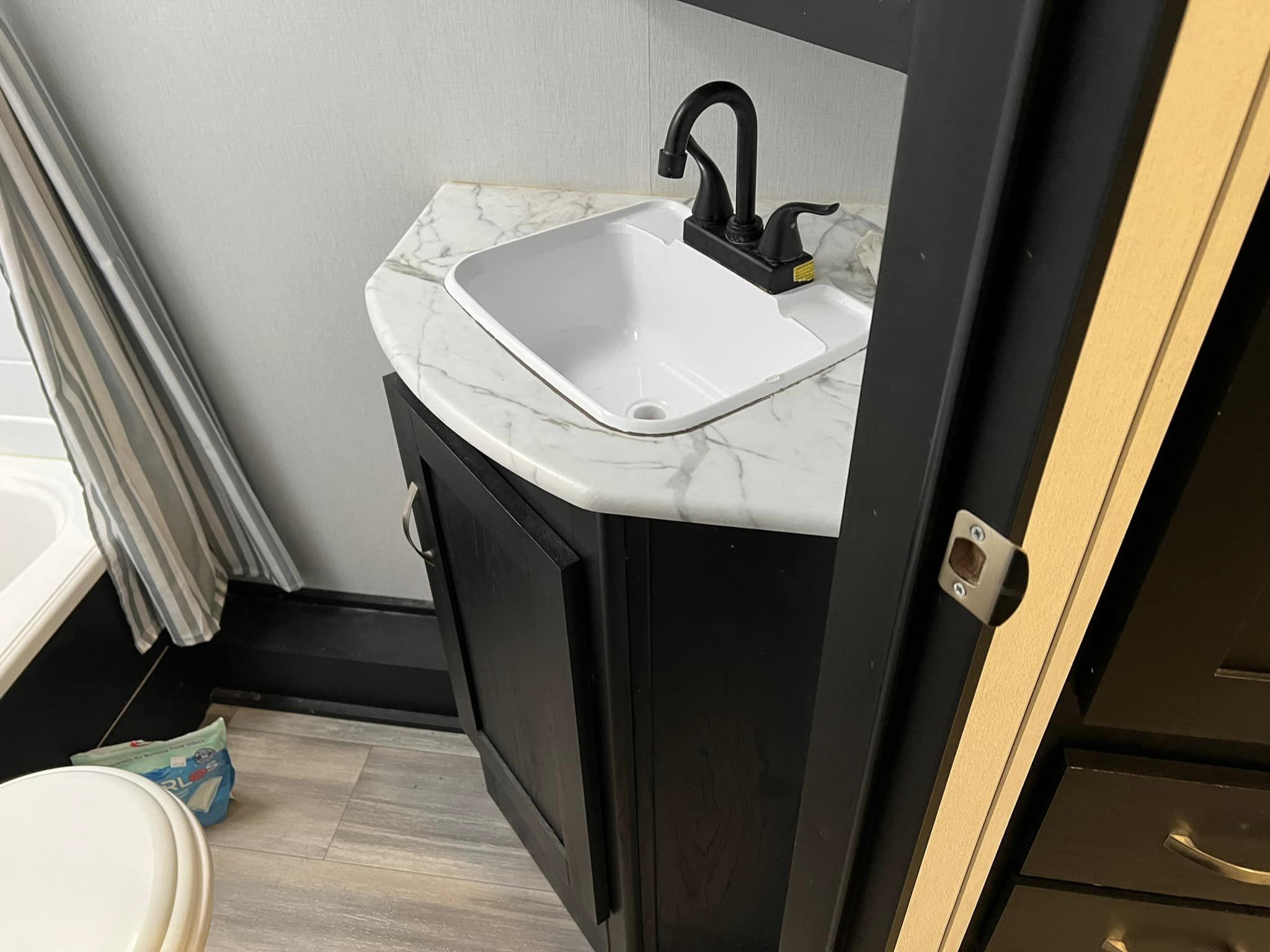 2022 Forest River Coachmen Travel Trailer 257BHS - Image 24