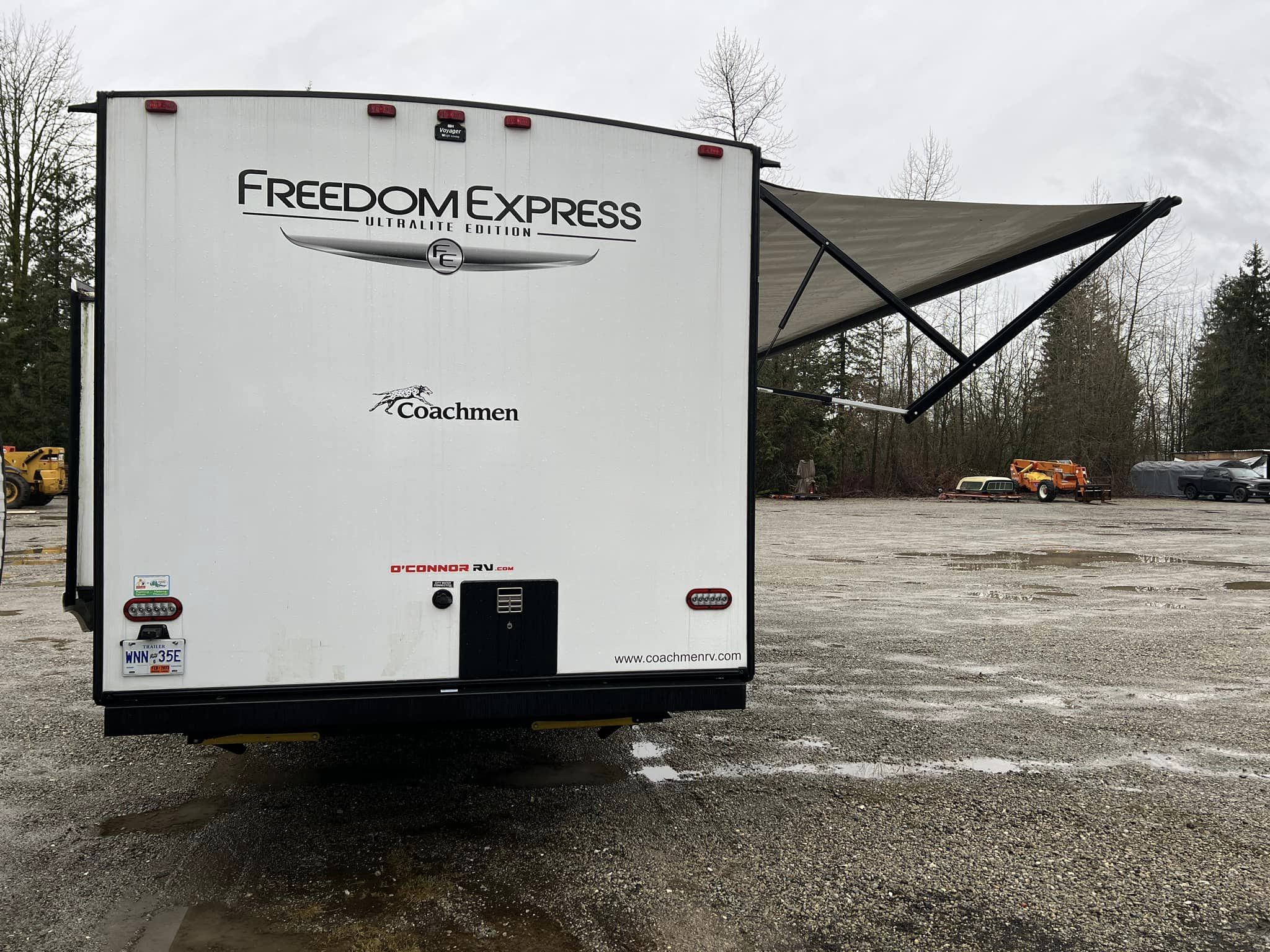 2022 Forest River Coachmen Travel Trailer 257BHS - Image 5