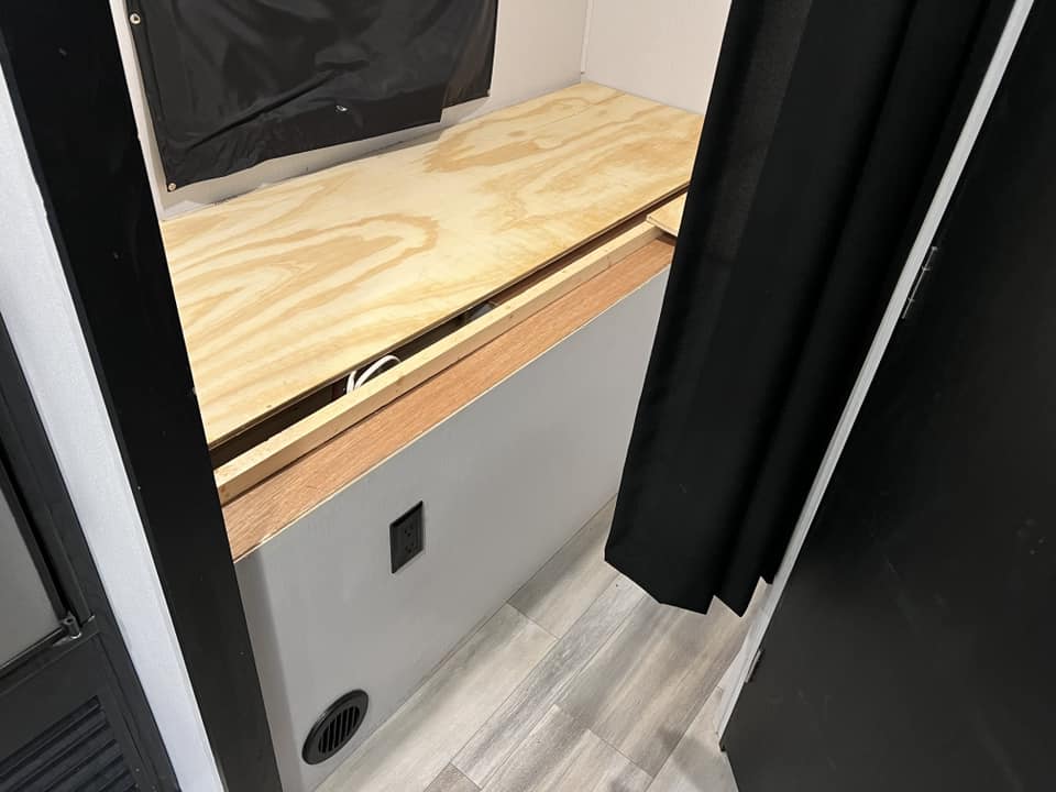 2022 Forest River Coachmen Travel Trailer 257BHS - Image 18