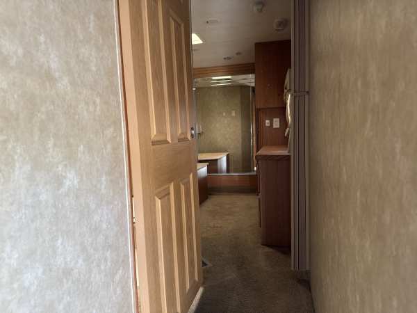 2008 Forest River Cardinal 35SB - Image 15