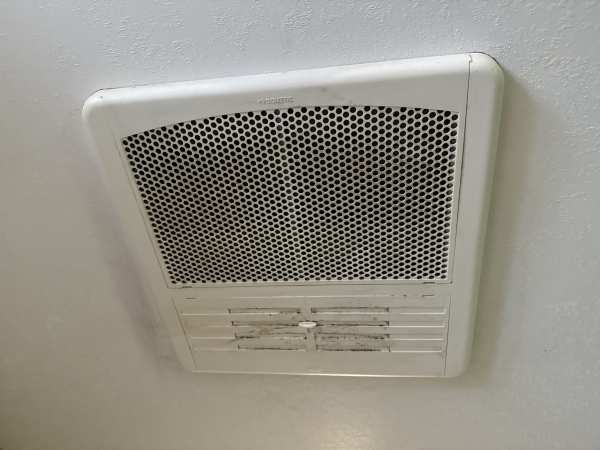 2022 Coleman Lantern 295 Travel Trailer - Image 22