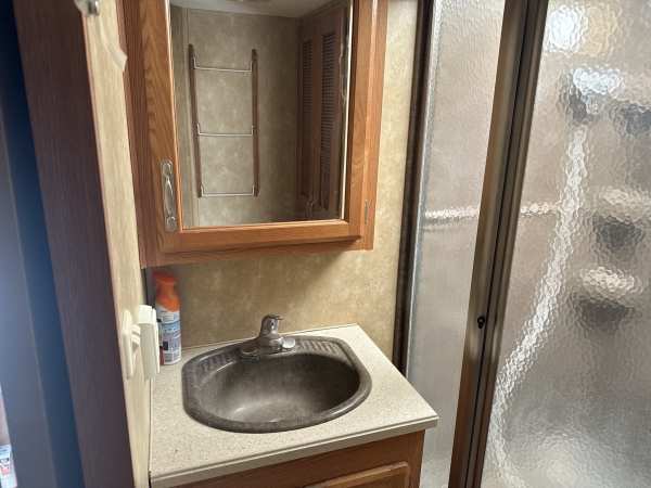 2008 Forest River Cardinal 35SB - Image 31