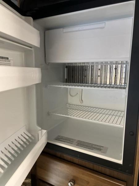 2018 80WSL Travelaire Camper - Image 14