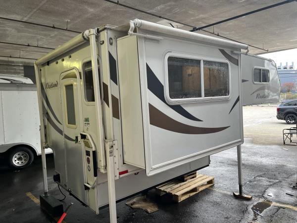 2018 80WSL Travelaire Camper - Image 7