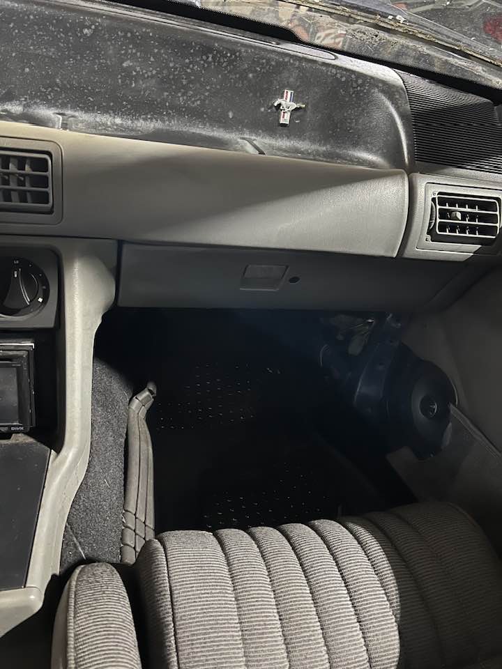 1989 Ford Mustang - Image 14