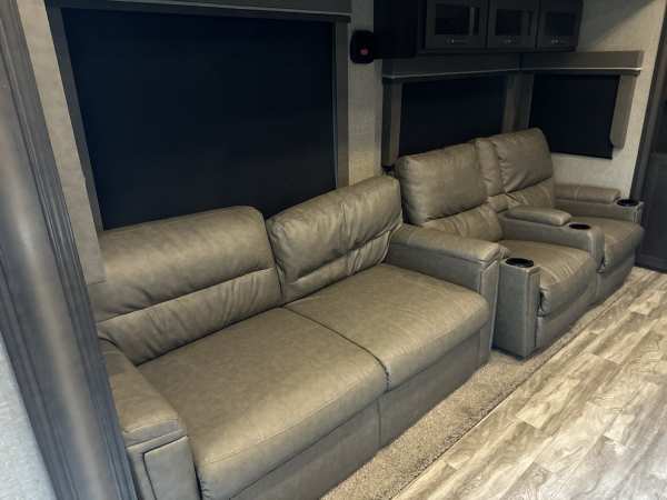 2021 Grand Design Reflection 311BHS - Image 10