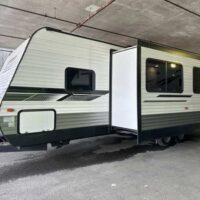 2022 Coleman Lantern 295 Travel Trailer - Image 5