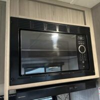 2022 Coleman Lantern 295 Travel Trailer - Image 17
