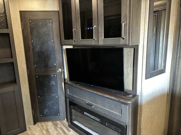 2021 Grand Design Reflection 311BHS - Image 11