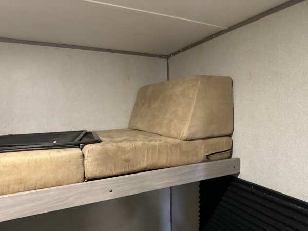 2022 Coleman Lantern 295 Travel Trailer - Image 21