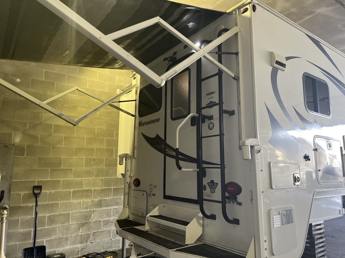 2019 Alpine Adventure Camper - Image 6