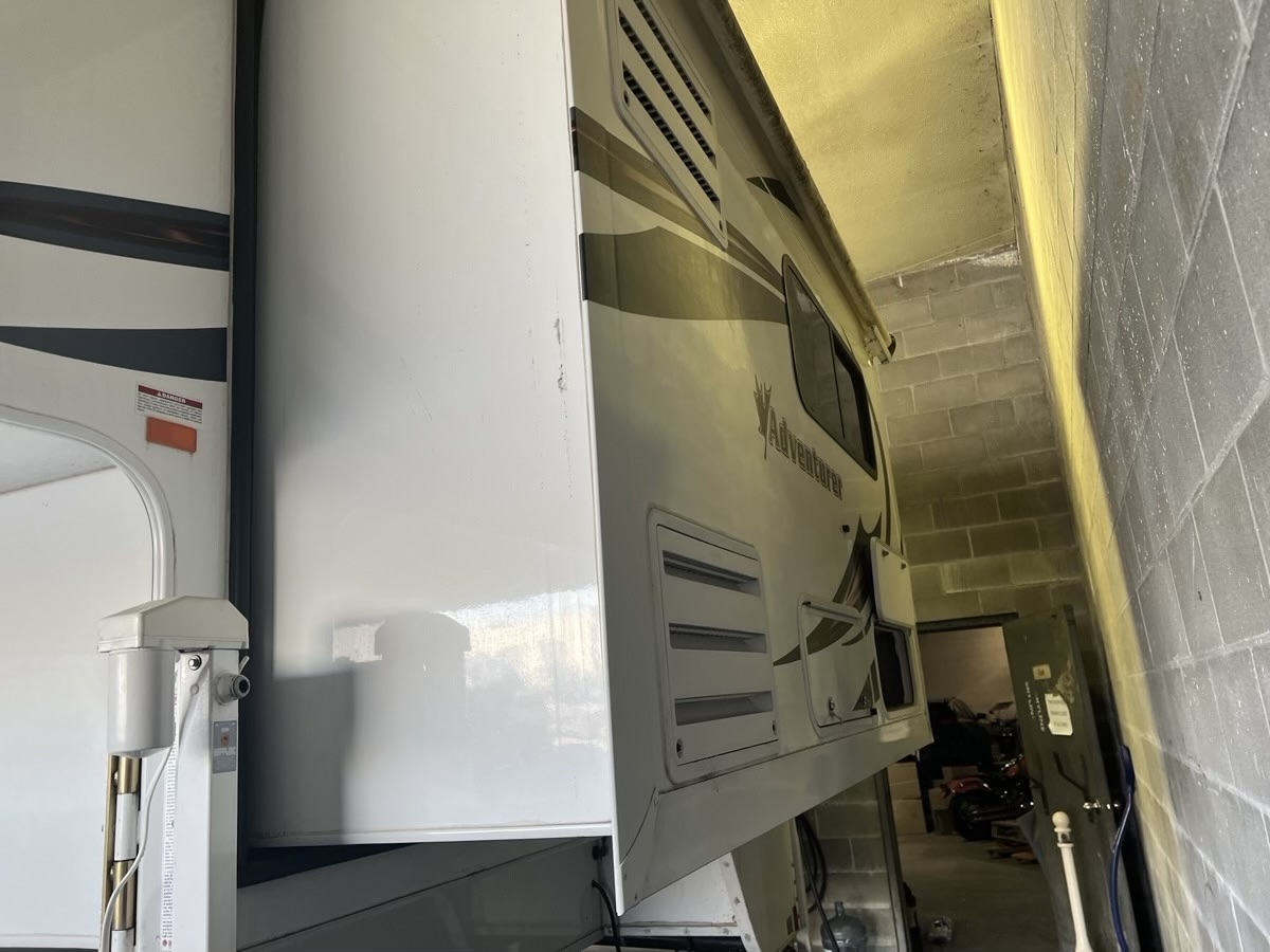 2019 Alpine Adventure Camper - Image 5