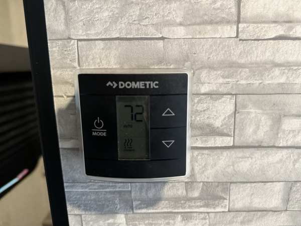 2022 Coleman Lantern 295 Travel Trailer - Image 24