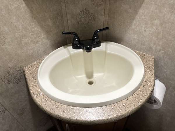 2017 Highland Ridge Open Range 316RLS - Image 25