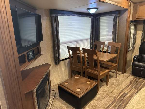 2017 Highland Ridge Open Range 316RLS - Image 14