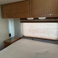 2007 Winnebago Motorhome - Image 17