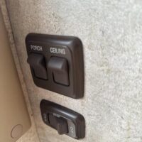 2007 Winnebago Motorhome - Image 31