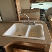2007 Winnebago Motorhome - Image 15