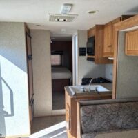 2007 Winnebago Motorhome - Image 12