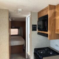 2007 Winnebago Motorhome - Image 13