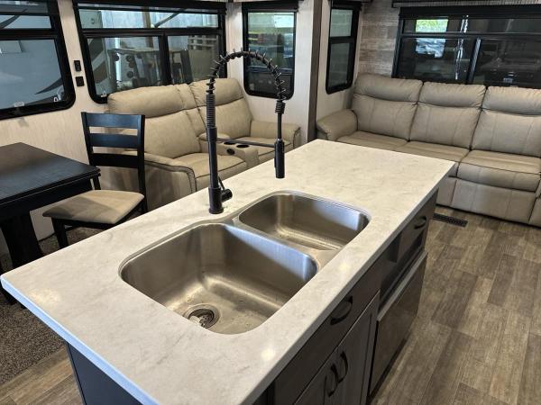 2022 Forest River Cedar Creek 345IK Fifth Wheel - Image 9