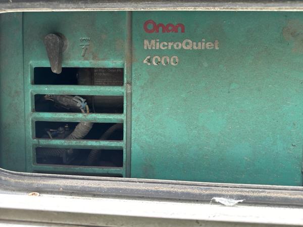 2007 Winnebago Motorhome - Image 36