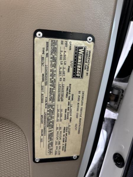 2007 Winnebago Motorhome - Image 39