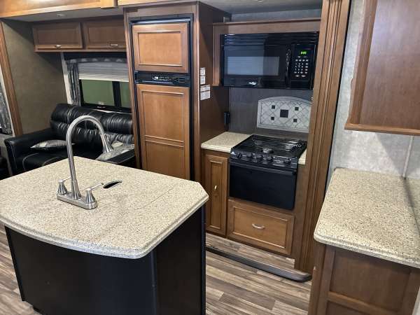 2017 Highland Ridge Open Range 316RLS - Image 8