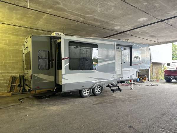 2017 Highland Ridge Open Range 316RLS - Image 6