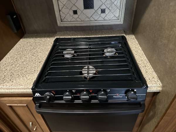 2017 Highland Ridge Open Range 316RLS - Image 21