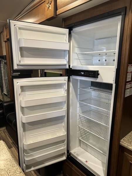 2017 Highland Ridge Open Range 316RLS - Image 18