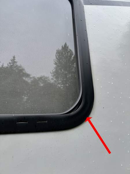 2019 Cherokee by Forest River Alpha Wolf Series M-27RK-L - Image 32