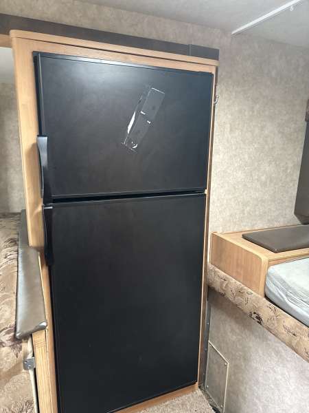 2014 Adventurer LP Camper 86SBS - Image 27