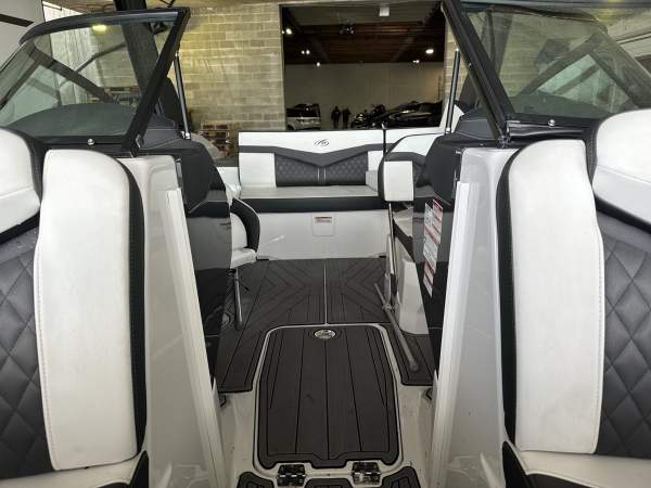 2023 Monterey 238SS Bowrider - Image 12