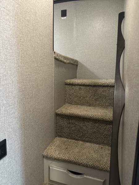 2020 Jayco Bungalow 40 LOFT - Image 24