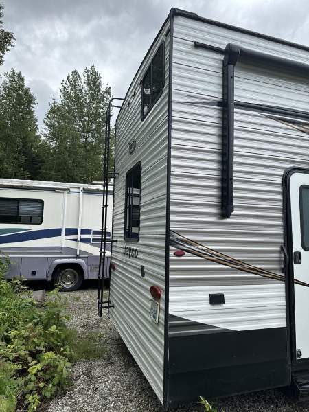 2020 Jayco Bungalow 40 LOFT - Image 6