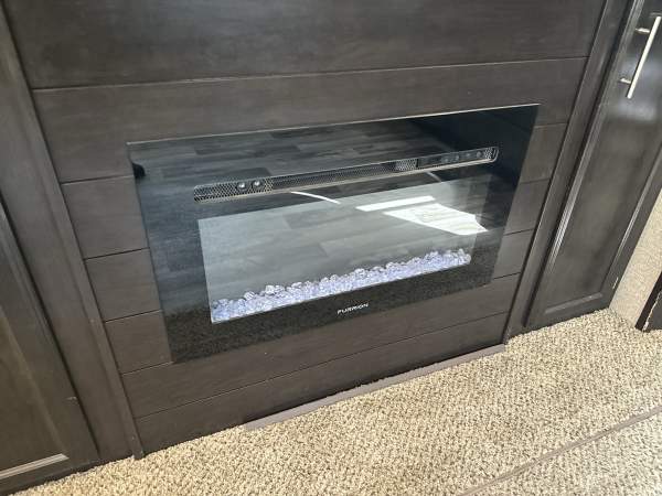 2020 Jayco Bungalow 40 LOFT - Image 23