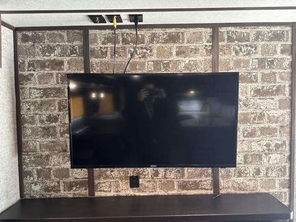 2019 Cherokee by Forest River Alpha Wolf Series M-27RK-L - Image 14