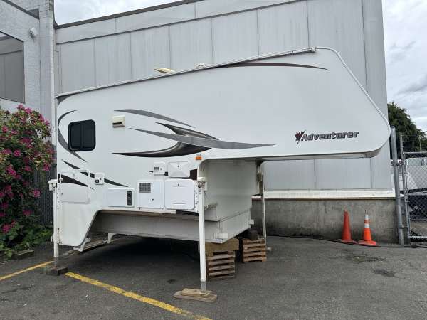 2014 Adventurer LP Camper 86SBS - Image 6
