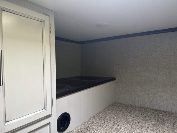 2020 Jayco Bungalow 40 LOFT - Image 20