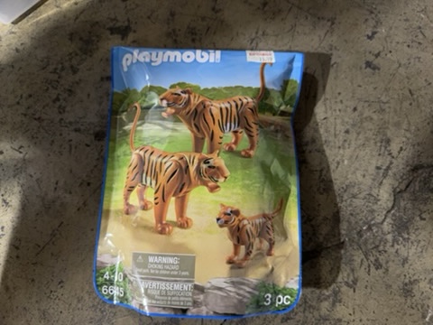 Assorted Items Lot 1 - Image 13