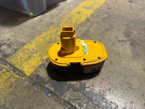 Assorted Dewalt Items Lot 3 - Image 10