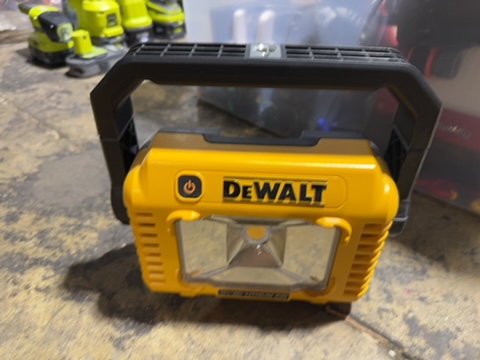 Assorted Dewalt Items Lot 3 - Image 3