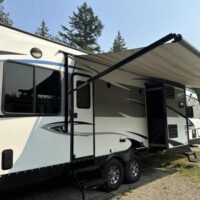 2017 Jayco Octane T32C Toy Hauler - Image 6