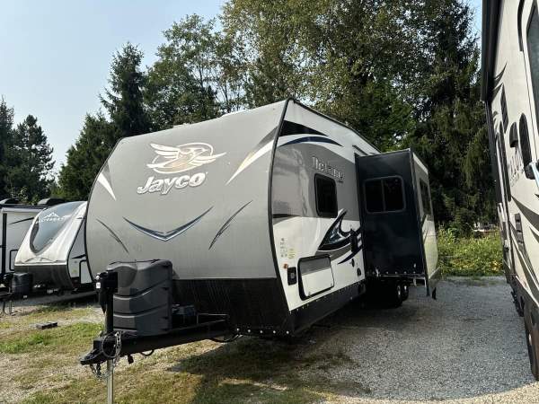 2017 Jayco Octane T32C Toy Hauler