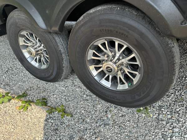 2017 Jayco Octane T32C Toy Hauler - Image 36