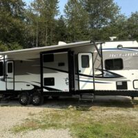 2017 Jayco Octane T32C Toy Hauler - Image 8