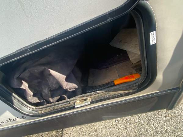 2013 Rockwood Signature Ultra 8312SS - Image 32