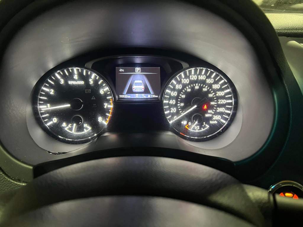 2018 Nissan Altima SV - Image 11