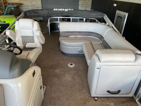 2023 Ranger RP220FC - Image 17